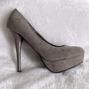 EUC taupe suede platform heels